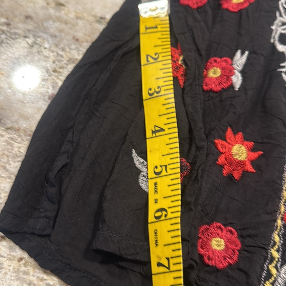 Johnny Was Black Embroidered Women's Top - Picture 14 of 14